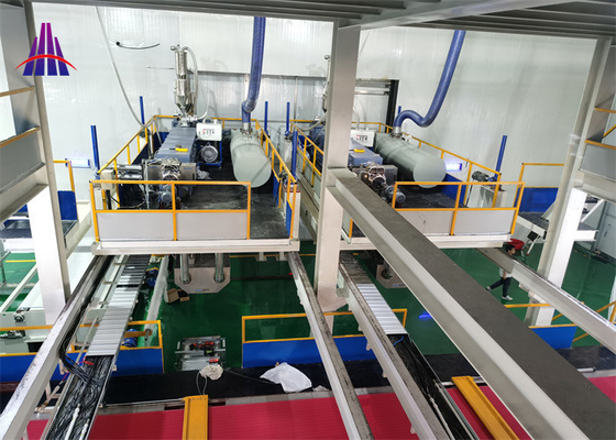 Breathable PP Material Spunbond Meltblown Nonwoven Fabric Production Line Nonwoven SSMMS SSMS Machine
